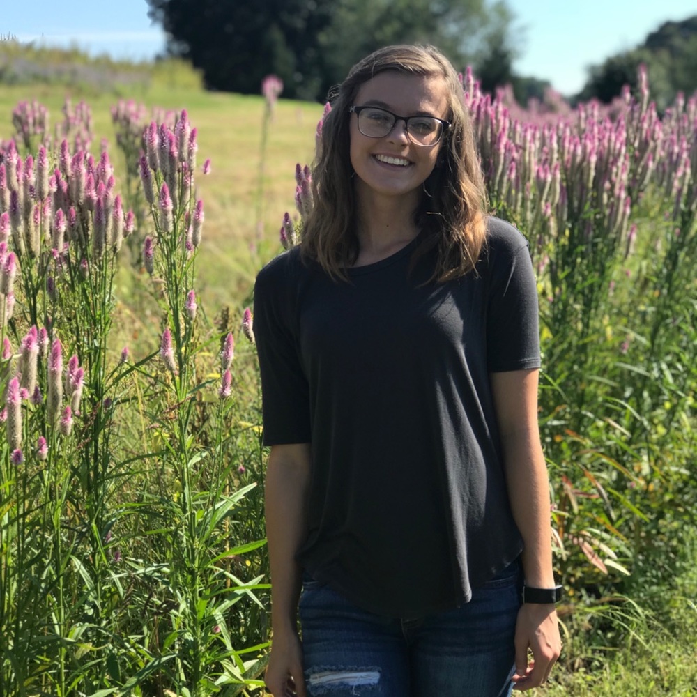 Meet your Posher, Danielle